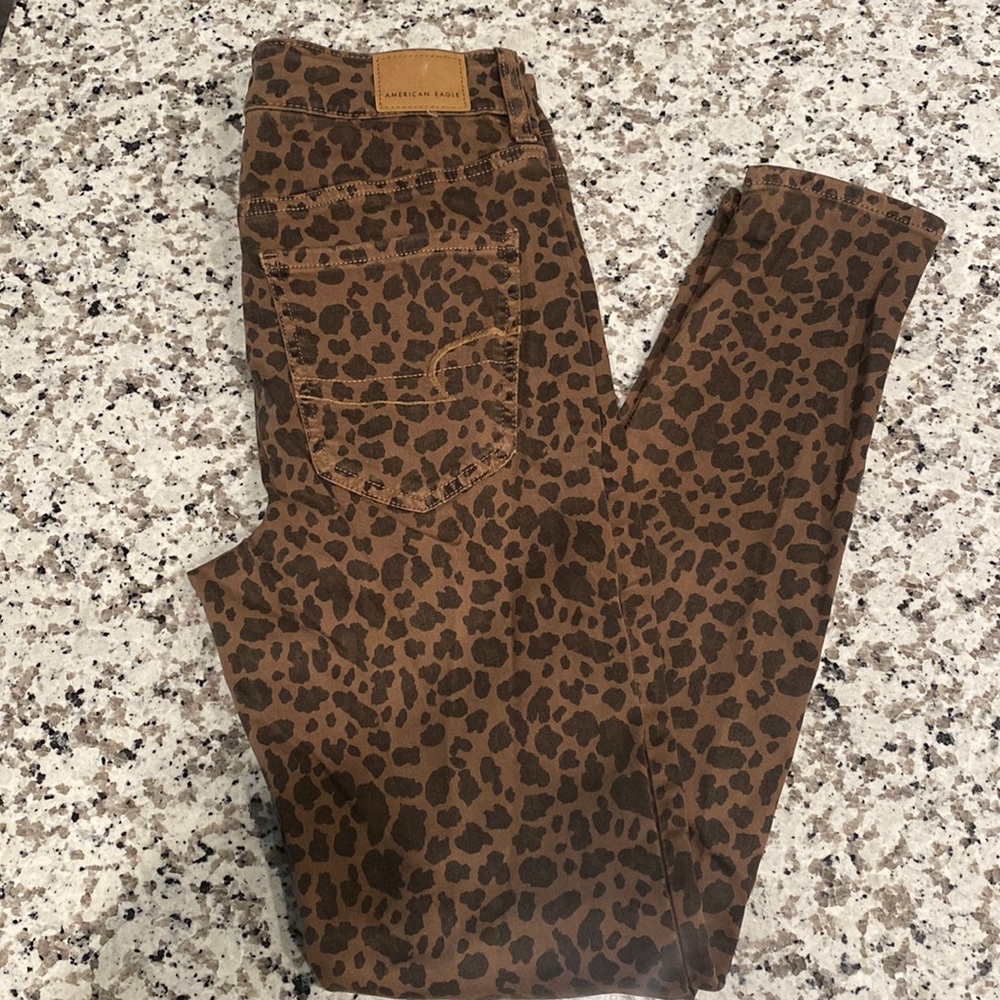 American Eagle Cheetah Print Skinny jeans